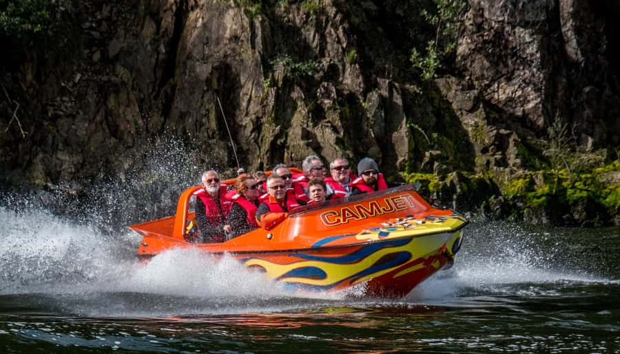 Cambridge Waikato New Zealand: Tour -45 Min Extreme Jet Boat - Meeting CamJet at Dominion Avenue