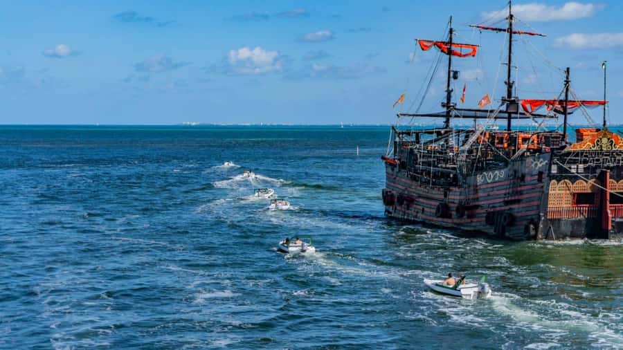 Cancún: Jungle Tour and Speed Boat Tour Adventure - A short lesson before the speed begins