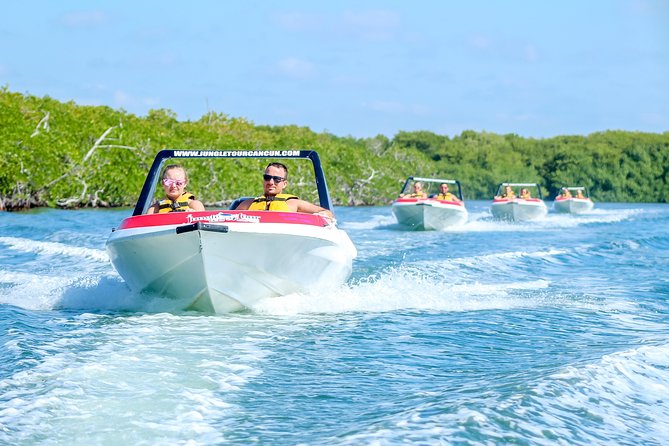 Cancun speedboat and snorkel tour: shared speedboat - Check-in, safety instructions, and learning to drive