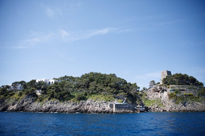 Capri Boat Tour from Sorrento - Speedboat 37ft - Swimming near Capri’s caves