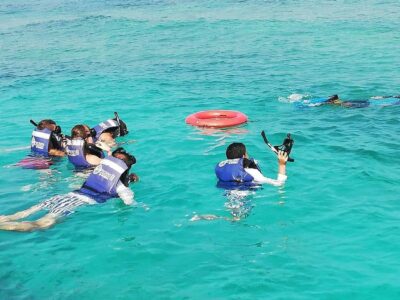 Cartagena: All-Inclusive Rosario Islands Speedboat Tour