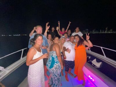 Cartagena: Speed Boat Party on the Bay with open bar