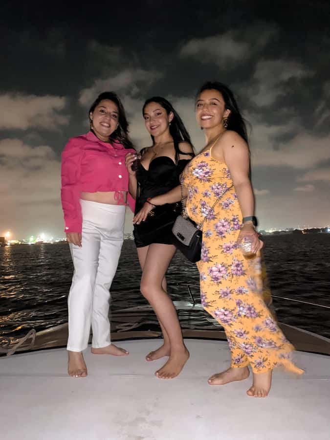 Cartagena: Speed Boat Party on the Bay with open bar - Who should book this evening on the bay?