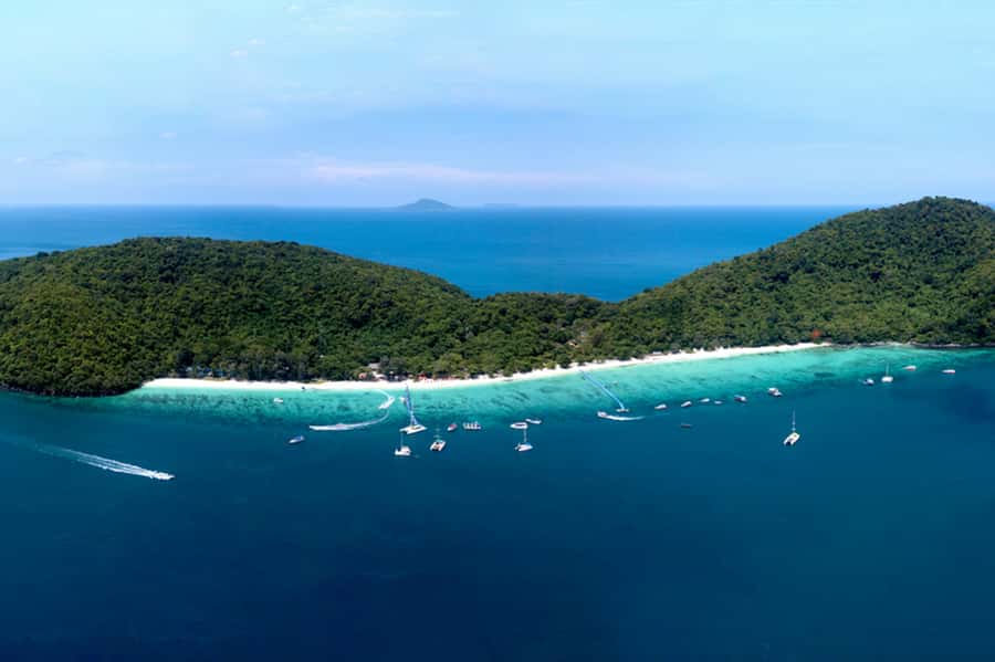 Chalong: Kahung Beach Day Trip by Speedboat & Lunch - Thai buffet lunch at noon