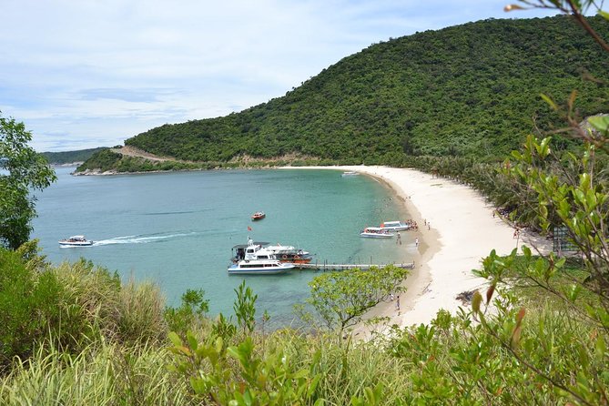 Cham Island Trip by Speed Boat including Snorkeling from Hoi An or Da Nang - Hai Tang Pagoda and the 150-year-old well
