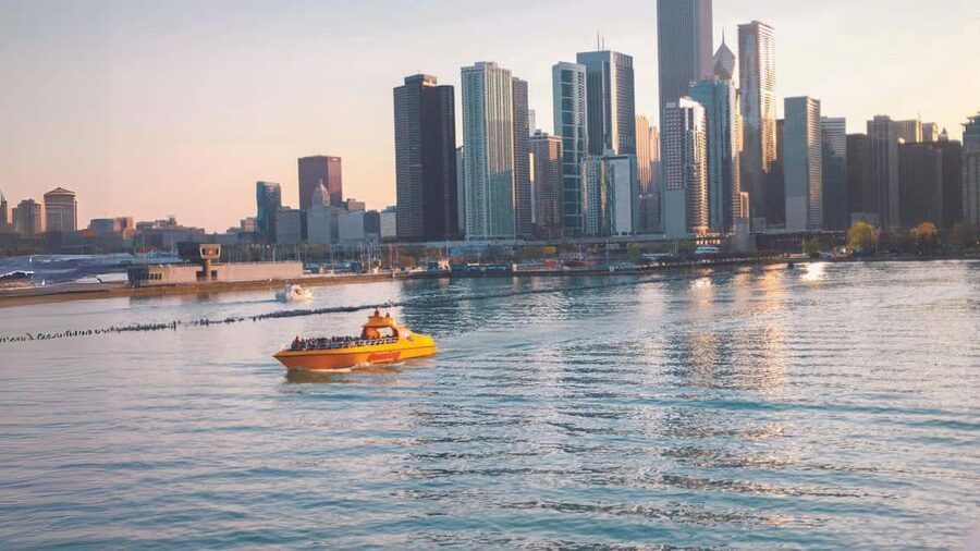 City Cruises Chicago: 75-min Speedboat Architecture Cruise - Why the river and lake combination works