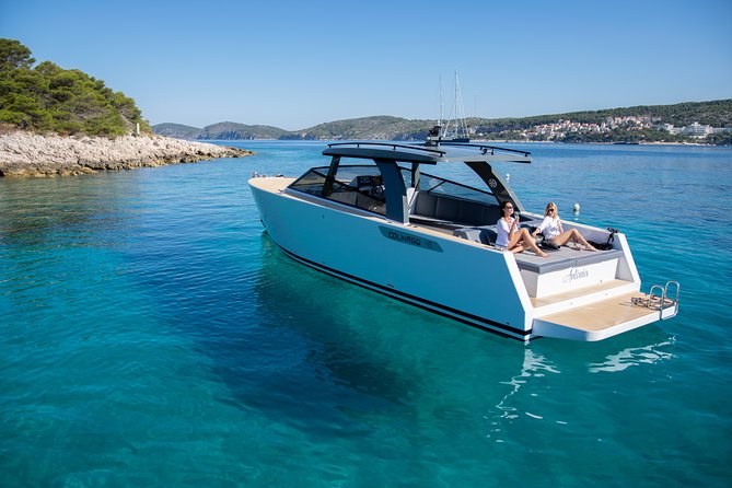 Colnago 45 - Luxury Private Speedboat Tours - Pakleni Islands are made for swimming