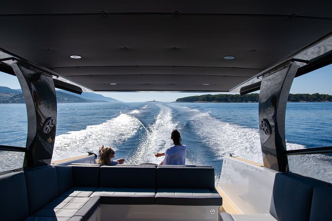Colnago 45 - Luxury Private Speedboat Tours - Comfort matters on a four to eight hour outing