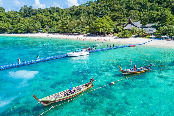 Coral Island by Speed boat from Phuket - The 15-minute speedboat crossing