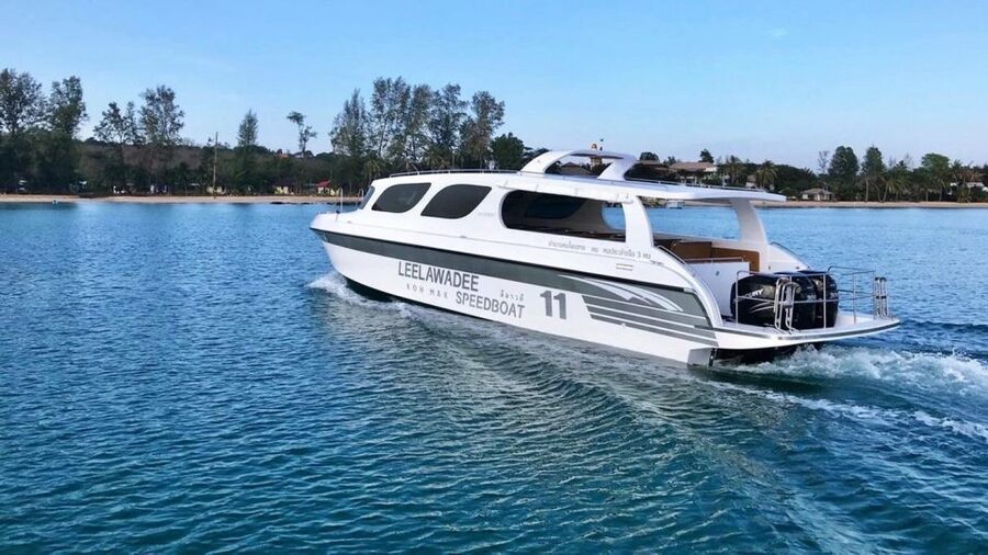 Da Nang/Hoi An: Cham Island Speedboat Tour with Snorkeling - Lang Beach and the human side of Cham Island