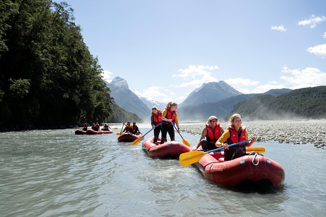 Dart River Canoe and Jet Boat Experience from Queenstown - Picnic lunch beside the river