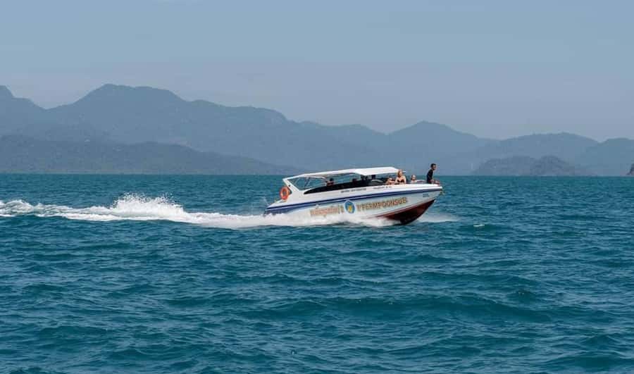 Doha: Speed Boat Adventure – 1 Hour Thrill Ride - Key points before you book