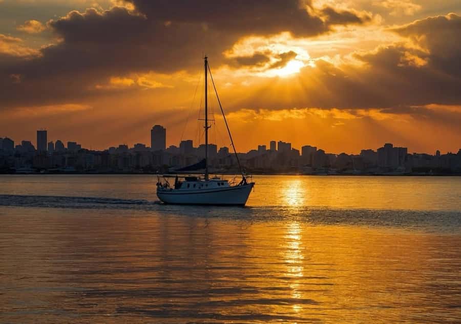 Doha: Speed Boat Adventure – 1 Hour Thrill Ride - The captains make a practical difference