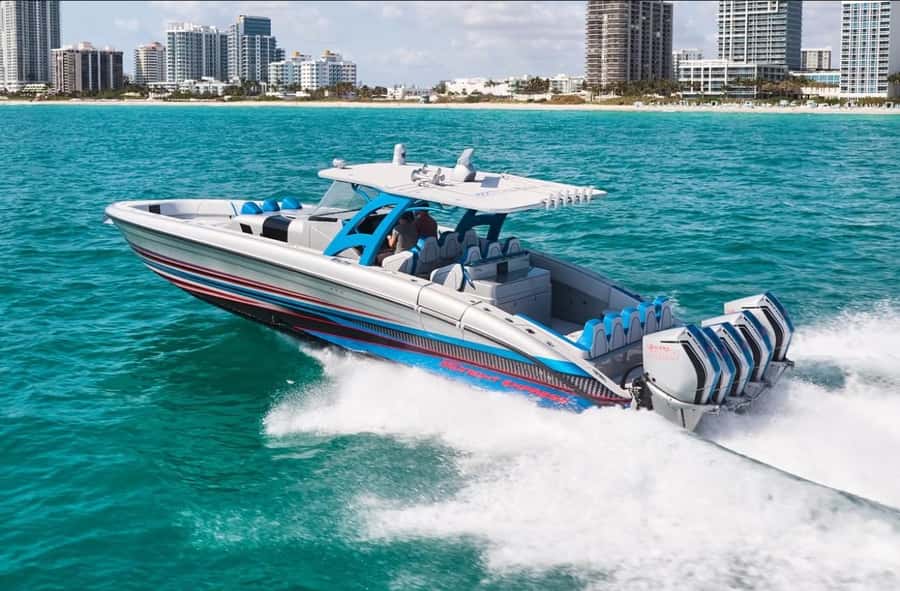 Doha: Speed Boat Adventure – 1 Hour Thrill Ride - From Doha’s roads to the Arabian Gulf