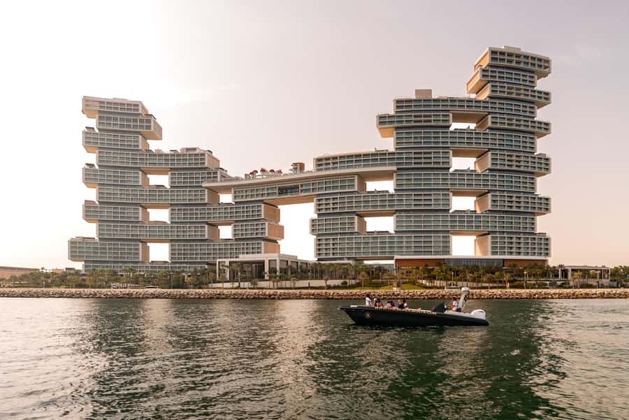 Dubai: 100-Min Speed Boat Tour, Atlantis & Burj Al Arab View - Jumeirah Beach Residence and Skydive Dubai