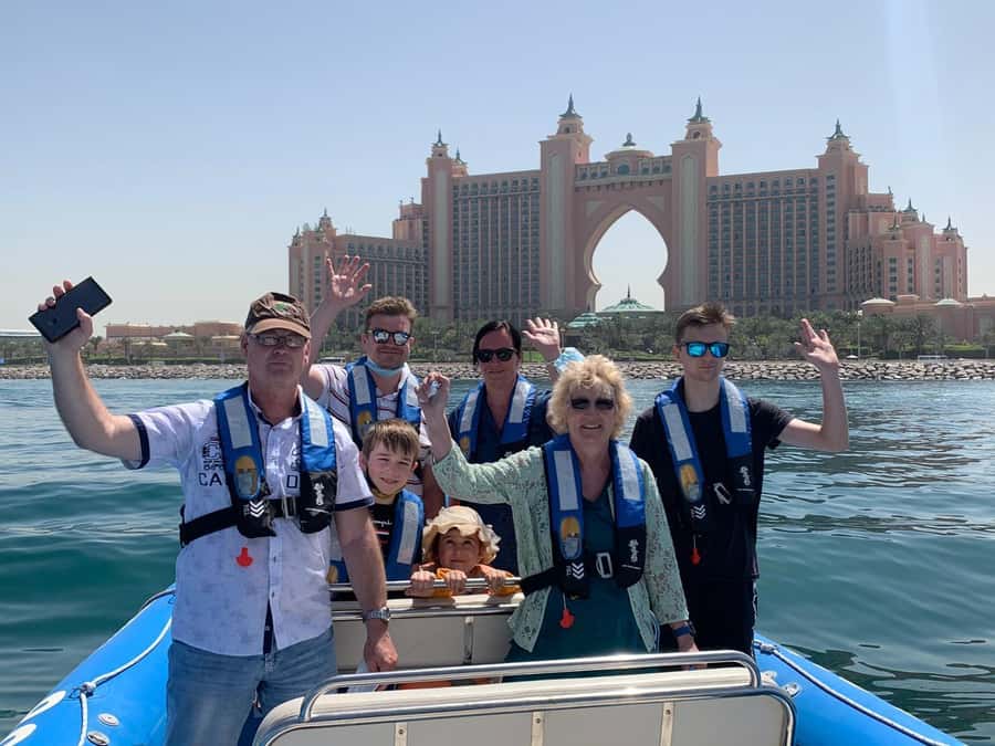 Dubai Marina : 1.5-Hour Atlantis Sightseeing Speedboat Tour - Choosing the best departure time