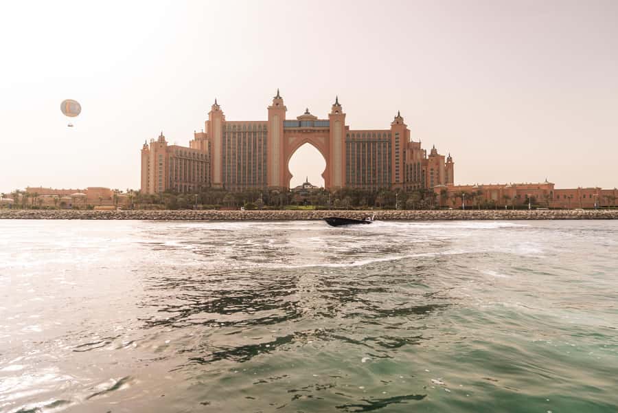 Dubai Marina: 1-Hour Luxury Sightseeing Speedboat Tour - Why this one-hour boat ride works in Dubai