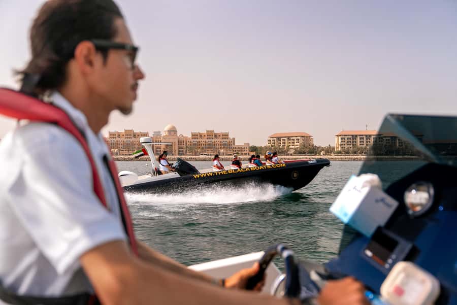 Dubai Marina: 1-Hour Luxury Sightseeing Speedboat Tour - Jumeirah Beach Residences from the water