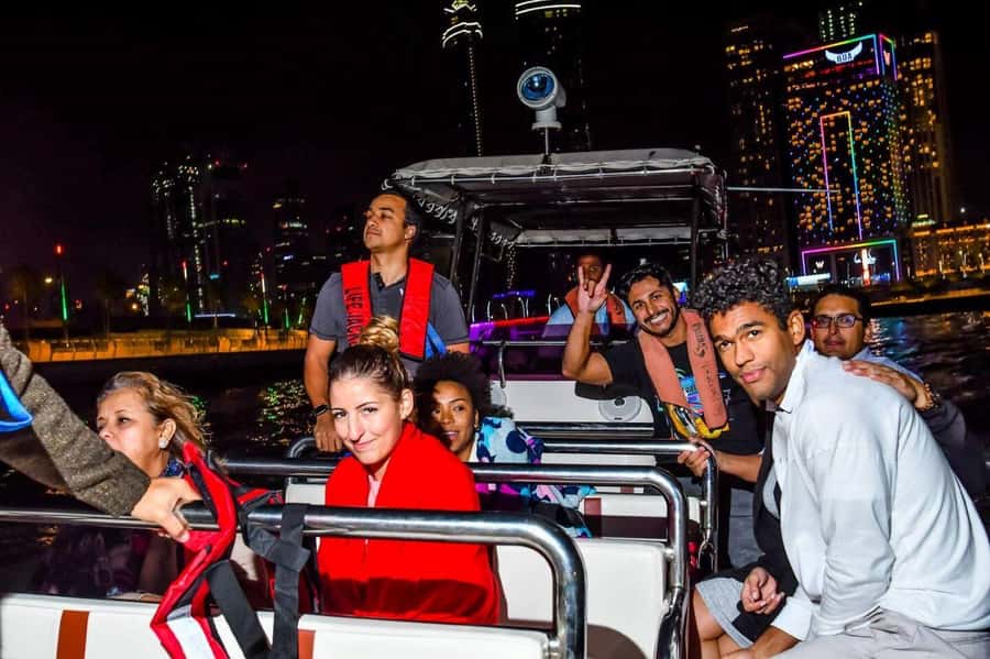 Dubai - New Year's Eve Fireworks show on a Speedboat - The essential details at a glance