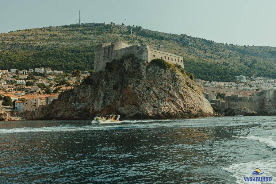 Dubrovnik: Blue Cave Afternoon Speedboat Tour with Drinks - Who should book this tour?