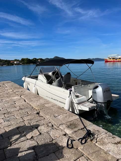 Dubrovnik: Blue Cave, Green Cave & Sunj Beach Speedboat Tour - The fast run from Dubrovnik to Koločep