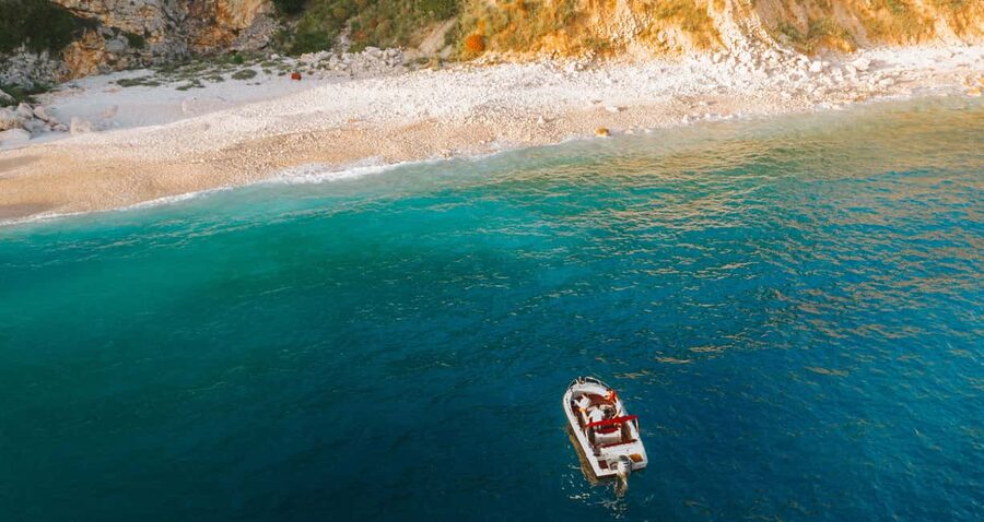 Dubrovnik:Elaphiti Islands and caves Private Speedboat Tour - Lunch, drinks, and what you need to budget
