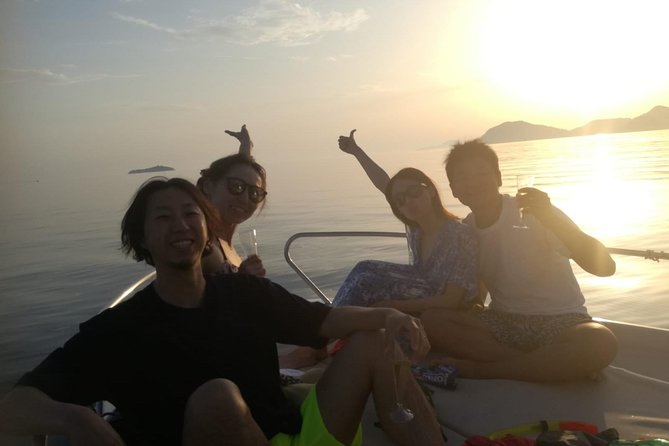 Dubrovnik: Golden Hour Sunset Cruise with Drinks - Who will enjoy this most