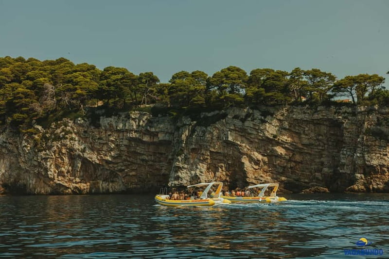 Dubrovnik: Morning Blue Cave speedboat tour with drinks - Who should book this Dubrovnik boat trip?