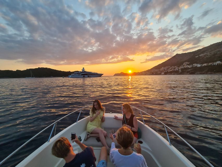 Dubrovnik Private Speedboat Tour to Elaphite Islands - The first view: Fort Lovrijenac and the city walls
