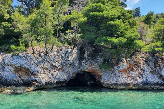 Dubrovnik Speedboat Quicksilver 675 Private Tours - A speedboat that makes the coast the main event