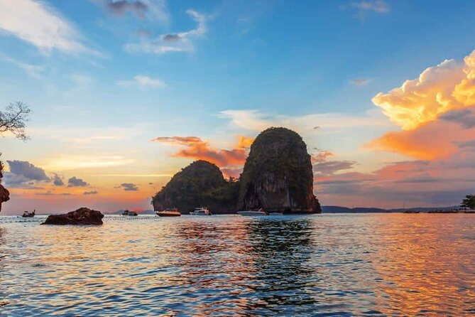 Early bird Krabi to Phi Phi islands + 4 Islands by Speedboat - Snorkeling, swimming, and the speedboat experience