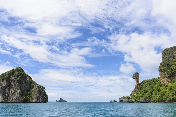 Early Bird Phi Phi and 4 Islands Tour by Speedboat from Krabi - Maya Bay and Pileh Lagoon before the heat