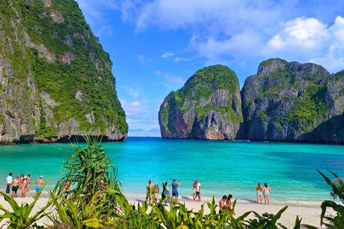 Early bird Phi Phi islands and 4 Islands by Speedboat Tour - What the price includes, and what it does not