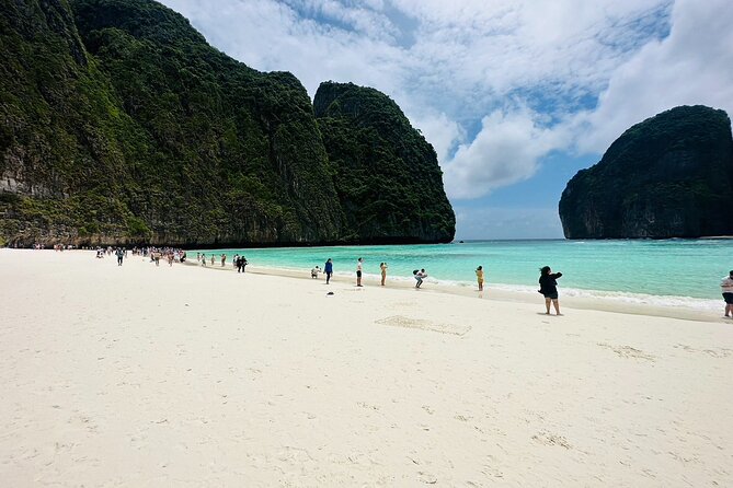 Early Bird Trip Phi Phi & 4 Islands–Premium Speedboat from Krabi - Why the early start matters at Maya Bay