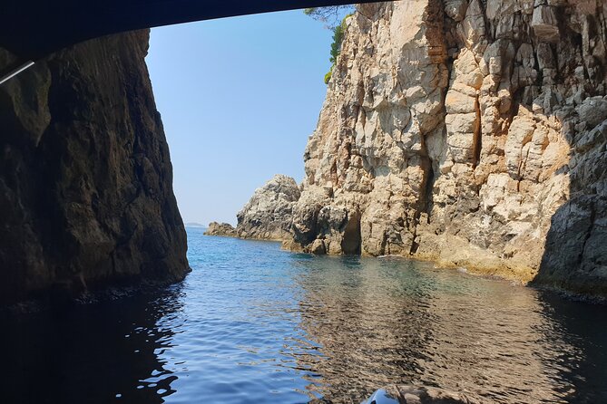 Elaphiti Islands 6 Hours Private Speedboat Tour - Sipan: villages, vineyards, and island traditions