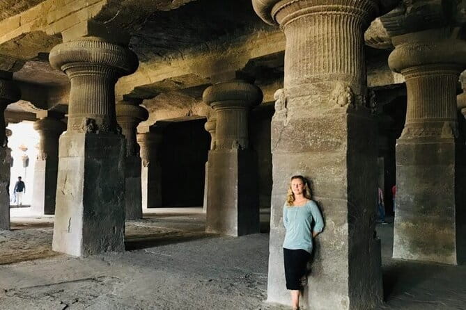 Elephanta Island Private Speedboat Tour from Mumbai - 6pax - The boat ride across Mumbai Harbor