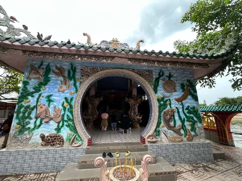 Enjoy Dragon Floating Temple Tour Vip & Premium Speed Boat - Crossing Thanh Da Island toward Binh Quoi