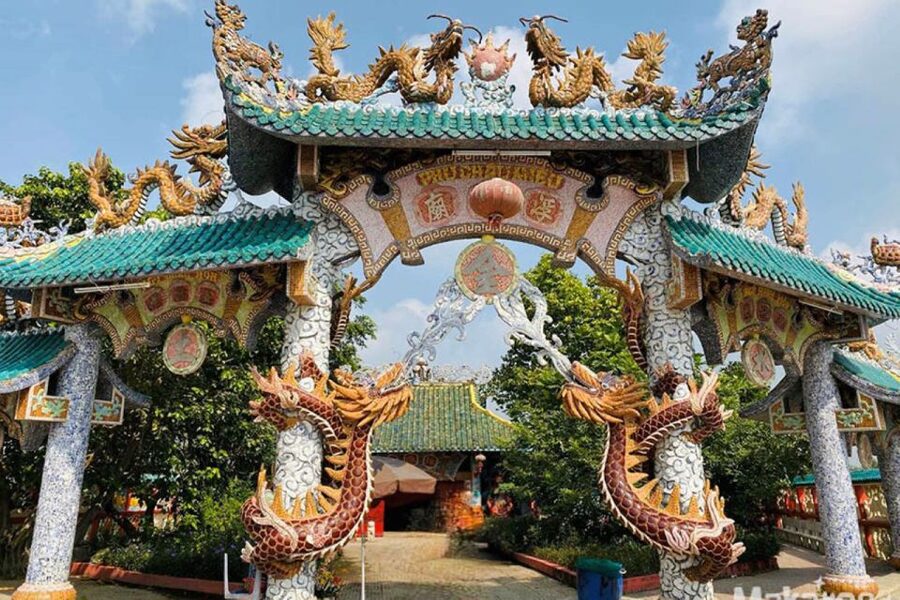 Enjoy Dragon Floating Temple Tour Vip & Premium Speed Boat - Phu Chau Floating Temple, the memorable stop
