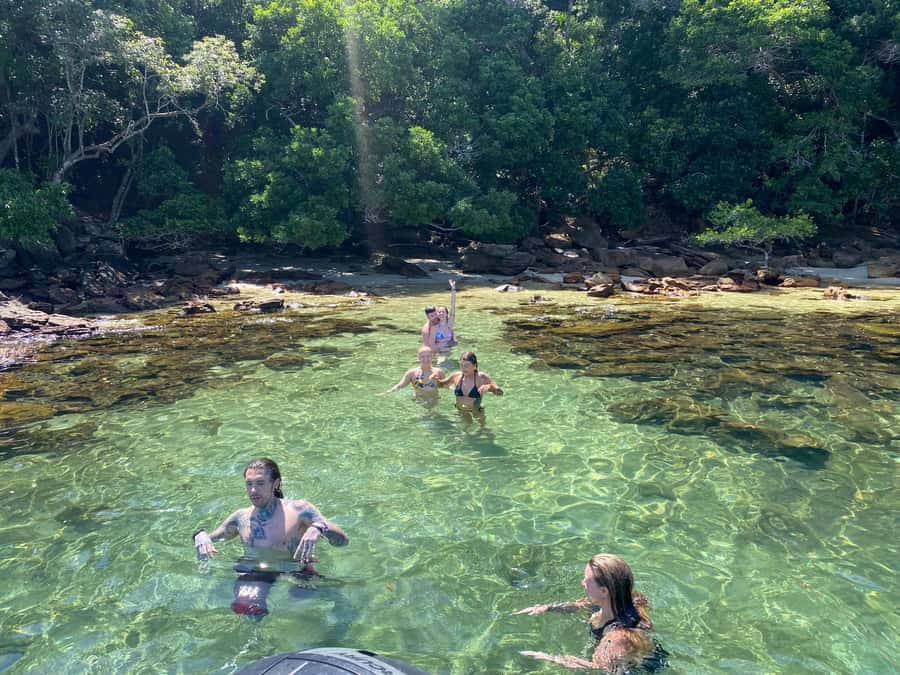 Experience Paradise Ilha Grande in a Speedboat Private - What the $449 price means for a private group