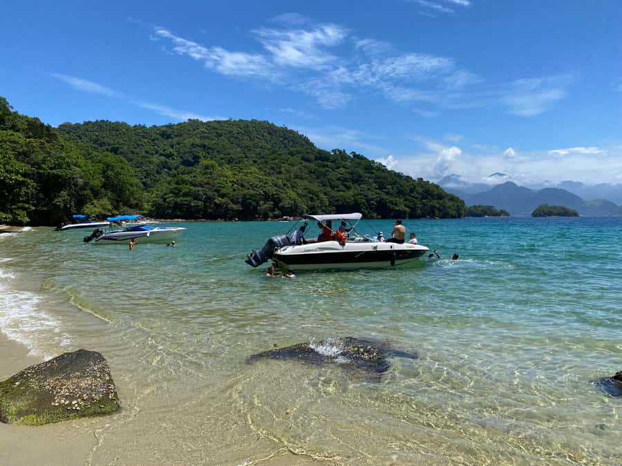 Experience Paradise Ilha Grande in a Speedboat Private - Should you book the Ilha Grande speedboat day?