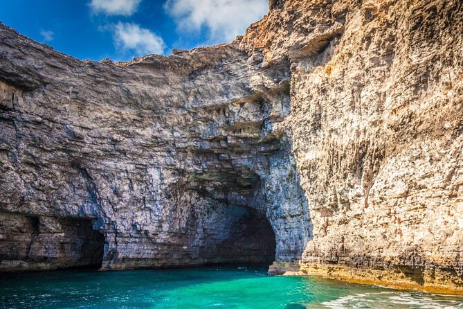 Explore Comino, Blue Lagoon & Caves - Private speed boat - San Nikolai Bay and San Marija Bay