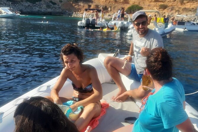 Favignana and Levanzo: Island tour by rib boat from Trapani - A short stop in Favignana village