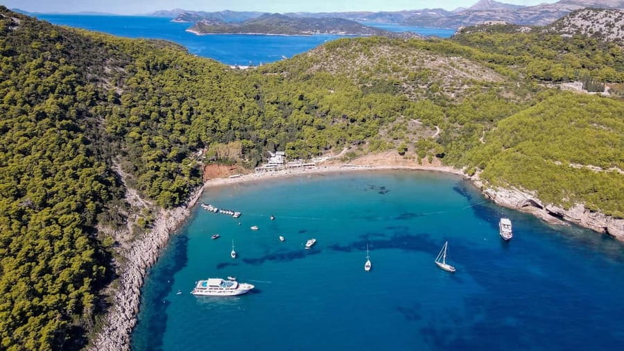 From Dubrovnik: Elaphiti Islands & Blue Cave Speedboat Tour - Swimming into the Blue Cave
