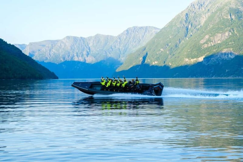 From Hellesylt: Experience Fjordsafari Geirangerfjord on RIB - Meeting at Hellesylt Camping