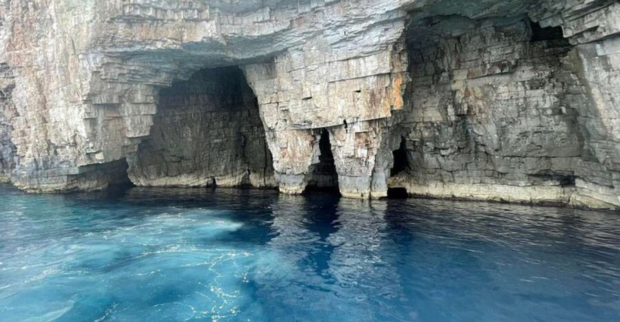 From Hvar: Blue Cave, Green Cave & 5 Islands Speedboat Tour - The speedboat ride from Hvar