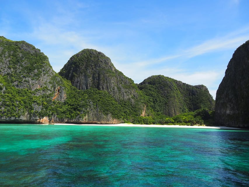 From Krabi: Phi Phi Islands Speedboat Day Tour - What the crew does well, and where the tour can wobble