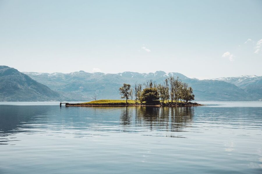 From Norheimsund: Hardangerfjord & Fyksesund RIB Fjord Tour - Botnen and the story of roadless fjord life