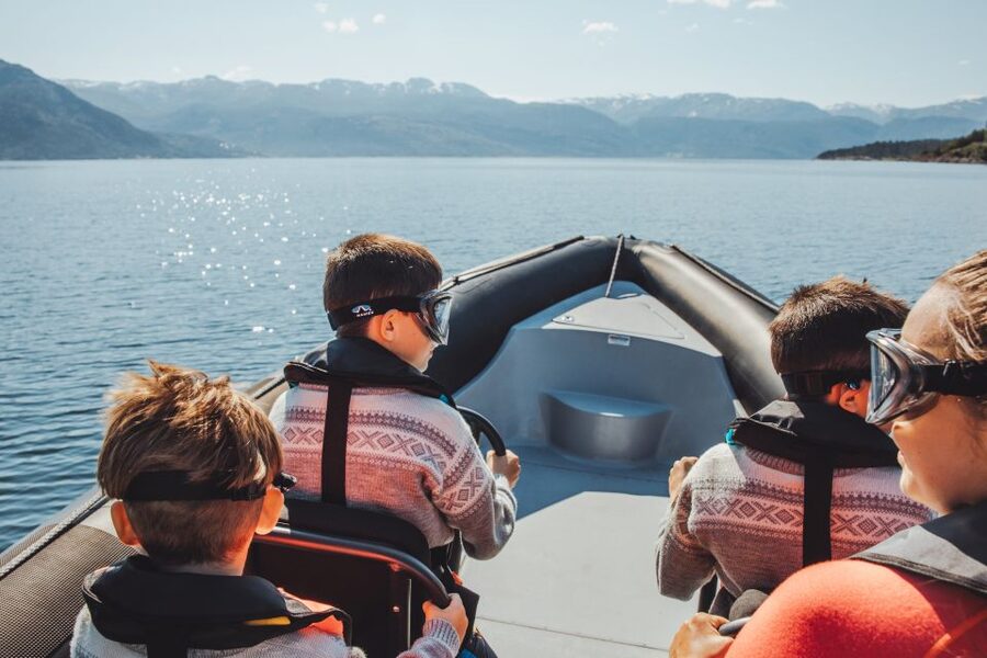 From Norheimsund: Hardangerfjord & Fyksesund RIB Fjord Tour - Who will enjoy this trip most
