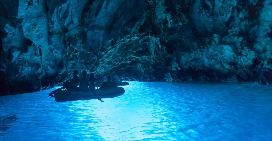 From Omis: Blue Cave & 5 Island Speedboat Tour - The Pakleni Islands bring an hour of open beach time