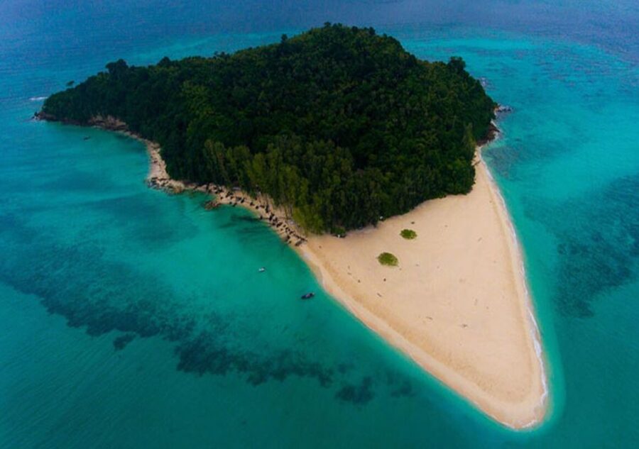 From Phi Phi: Private Full-Day Speed Boat Charter - Phileh Lagoon: the most dramatic water stop